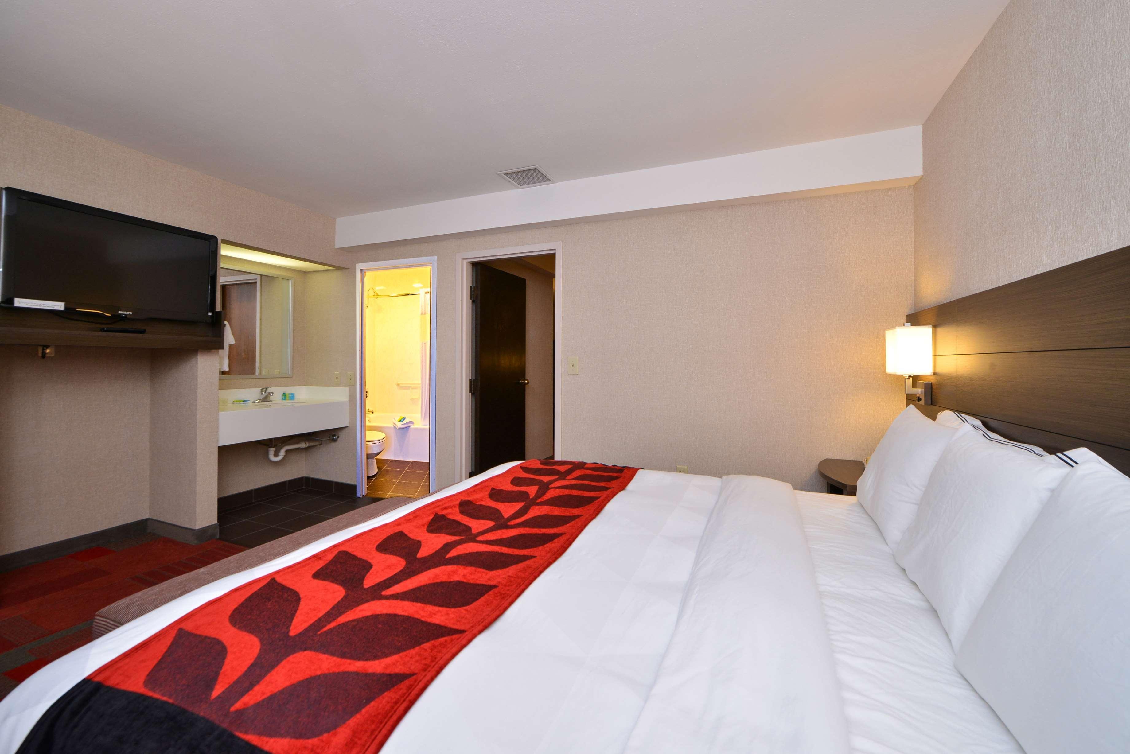 Radisson Hotel Madison Buitenkant foto